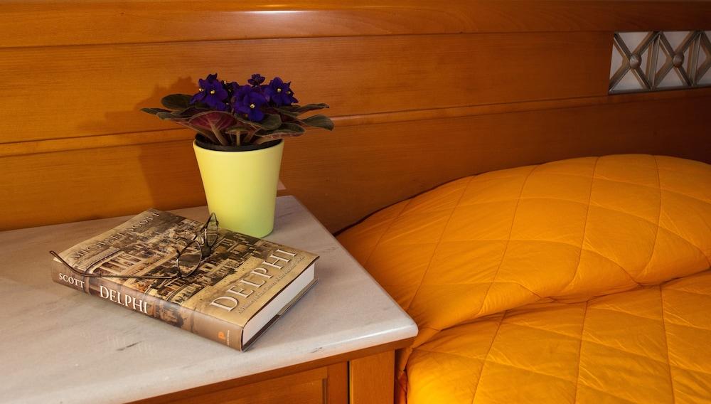 Acropole Delphi City Hotel Extérieur photo