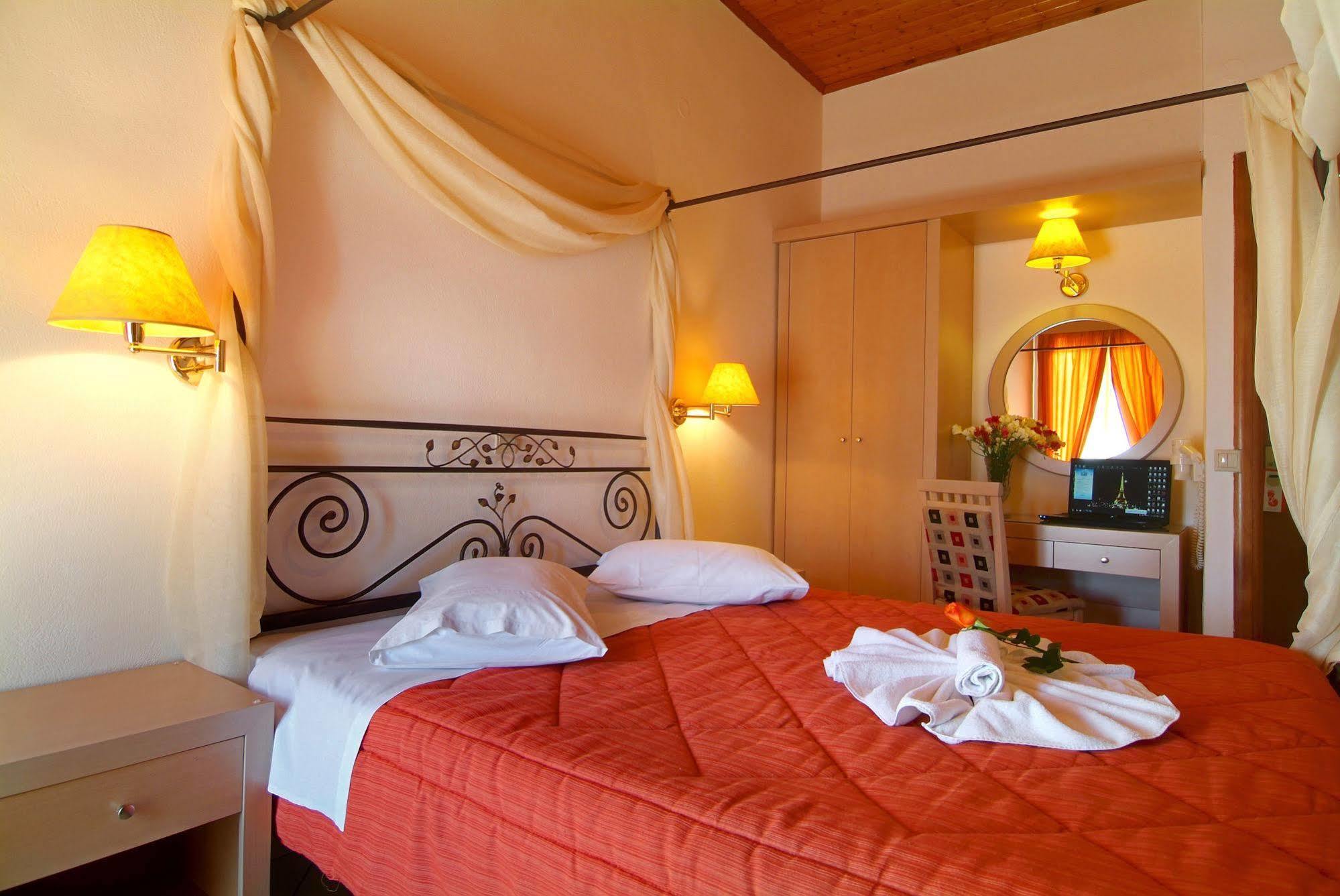 Acropole Delphi City Hotel Extérieur photo